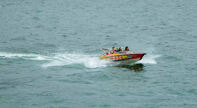 Abu Dhabi Speed Boat Tour