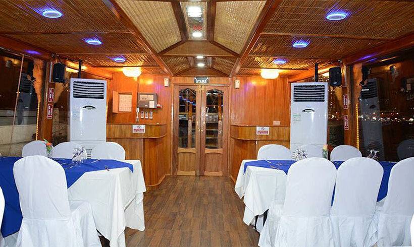 Dhow Cruise Abu Dhabi