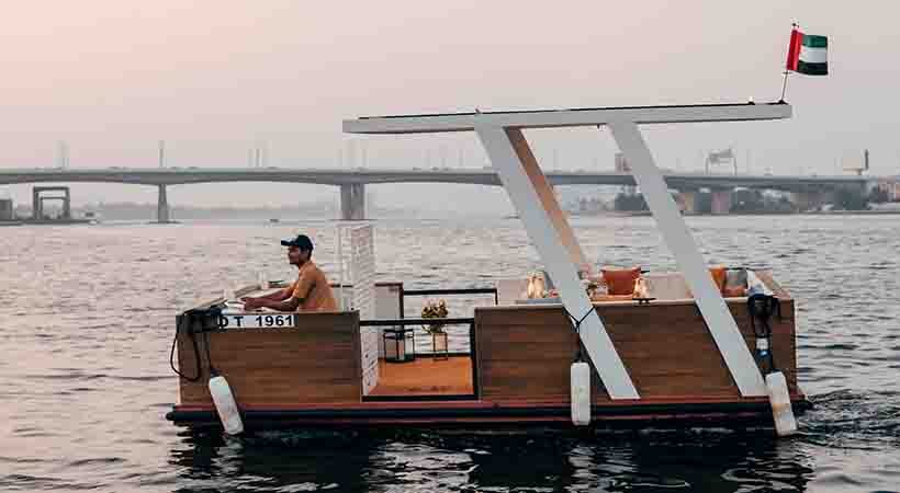 Dream Boats Floating Cafe